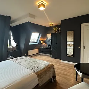 Bed & Breakfast Canal House The Tannery, Amsterdam